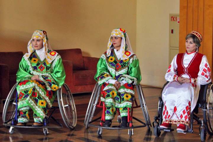 Конгресс инвалидов танцы на колясках