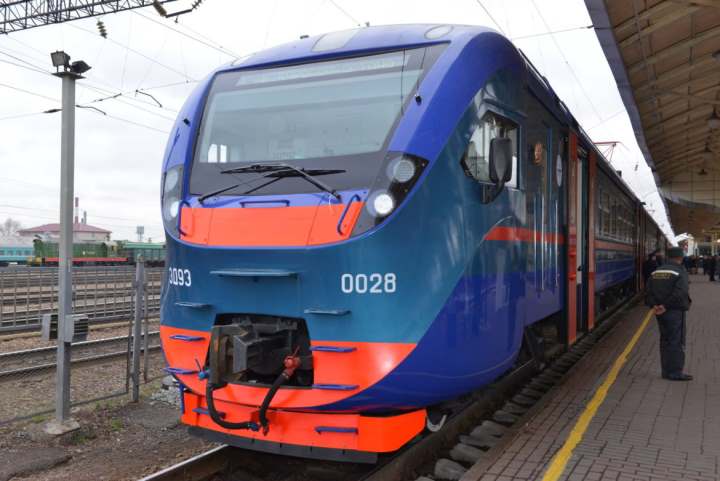 За город на электричке