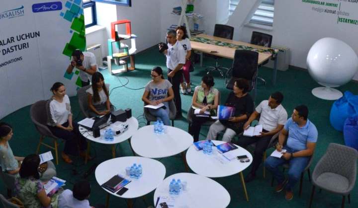 22 мая в коворкинг-центре для ННО социально-информационный центр Istiqbolli Avlod организовал встречу с представителями СМИ по проблеме торговли людьми